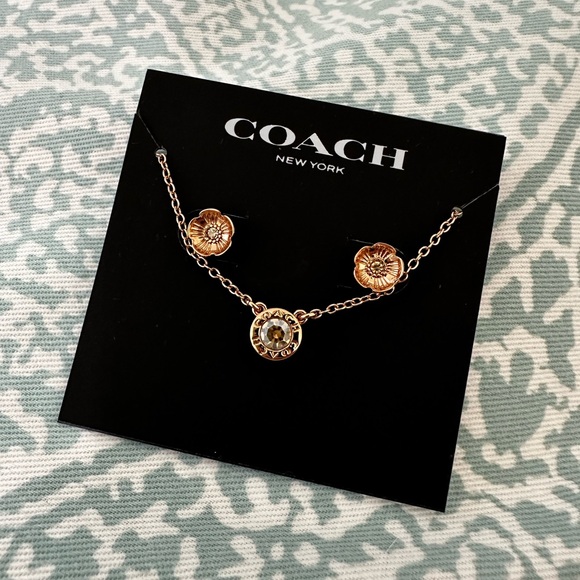 NWT COACH Floral Rose Gold Earrings Necklace Set - Picture 1 of 2